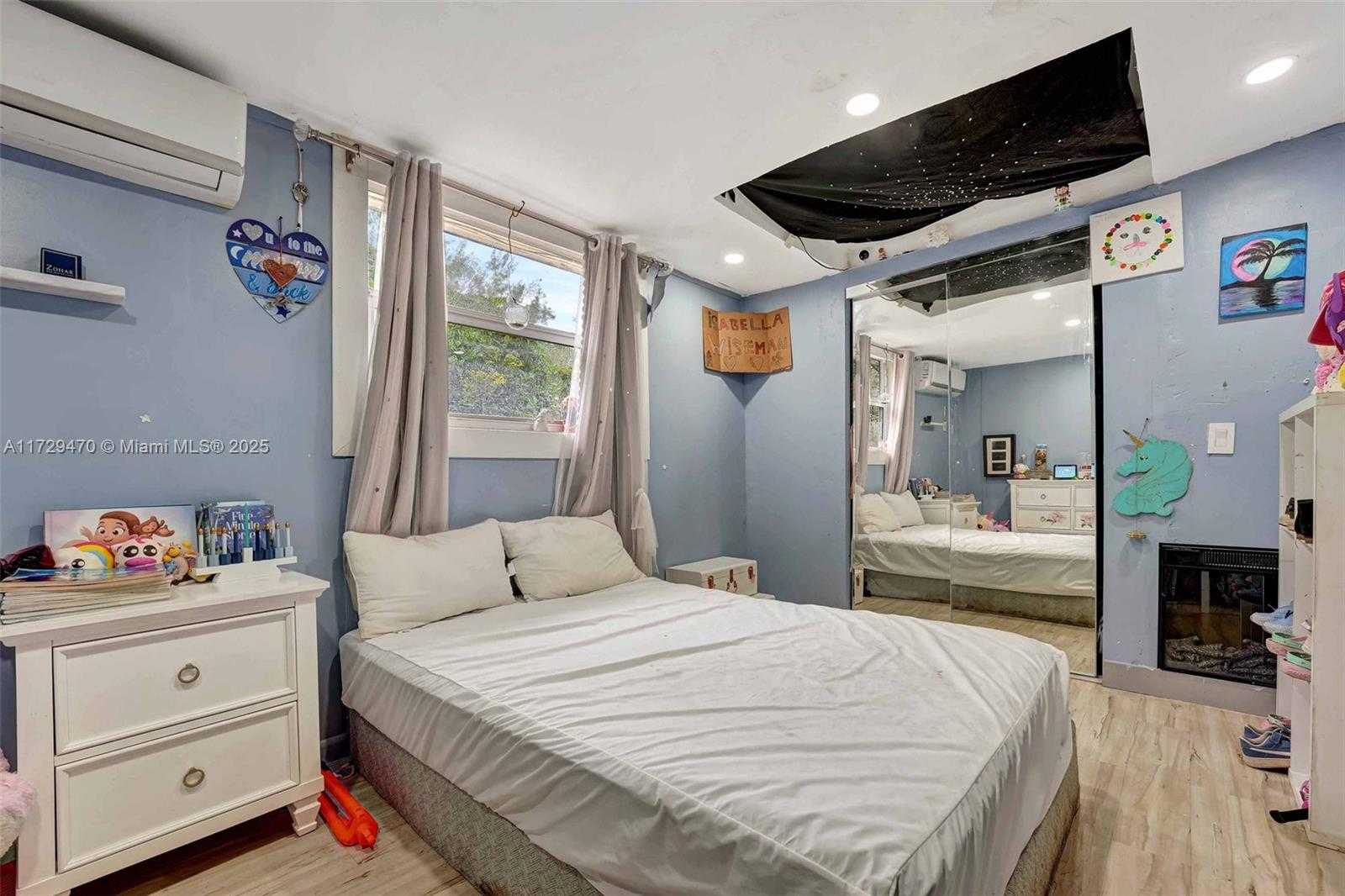 Small Image of 18600 NORTH EAST 7TH CT, North Miami Beach Number 41