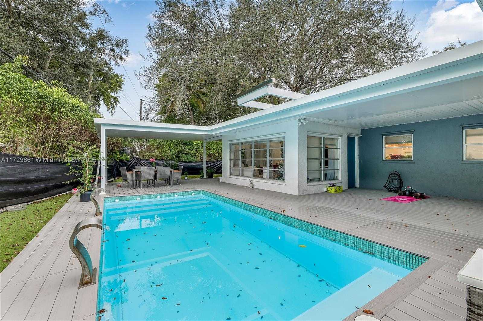 Small Image of 5712 MONROE ST, Hollywood Number 20