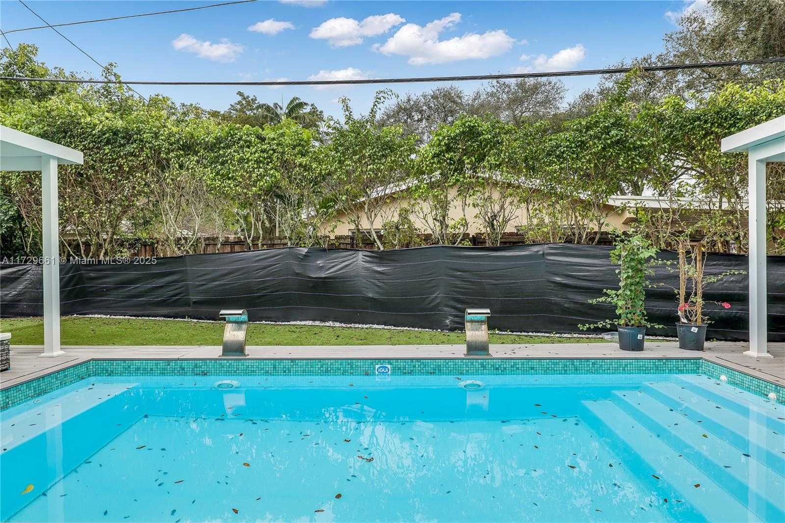 Small Image of 5712 MONROE ST, Hollywood Number 23