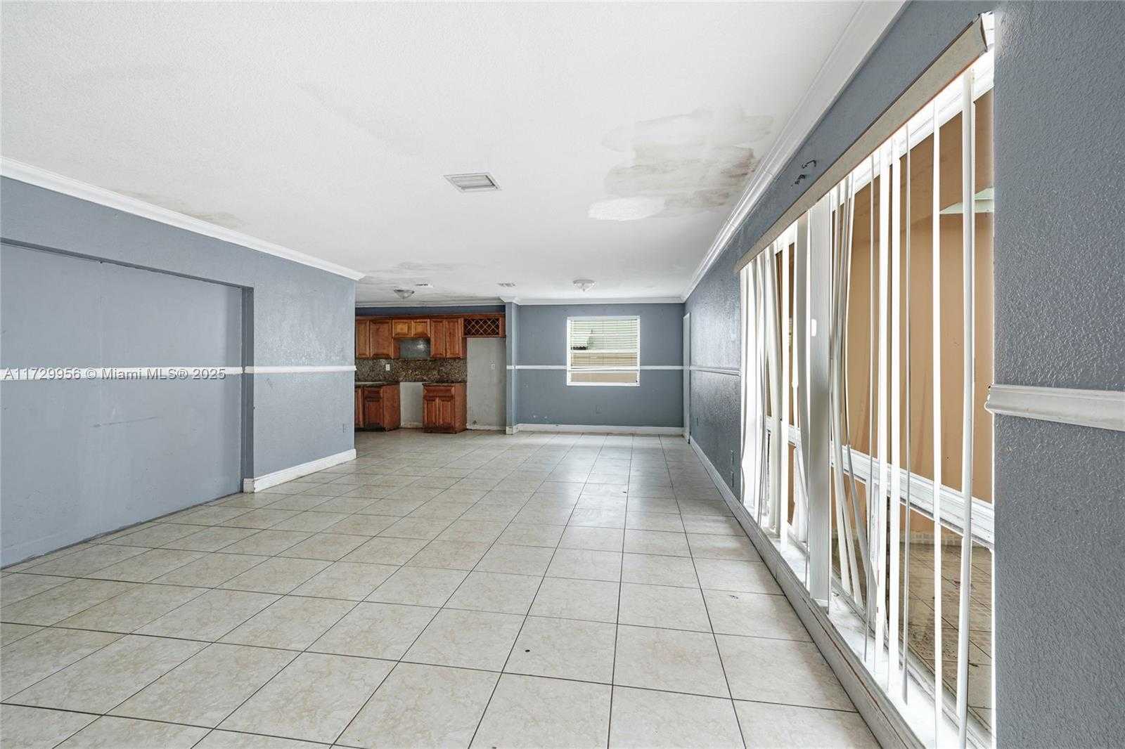 Small Image of 7904 CORAL BLVD, Miramar Number 4