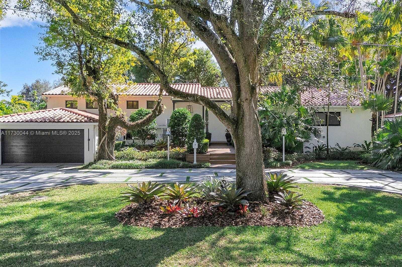 Small Image of 652 NORTH EAST 105TH ST, Miami Shores Number 2