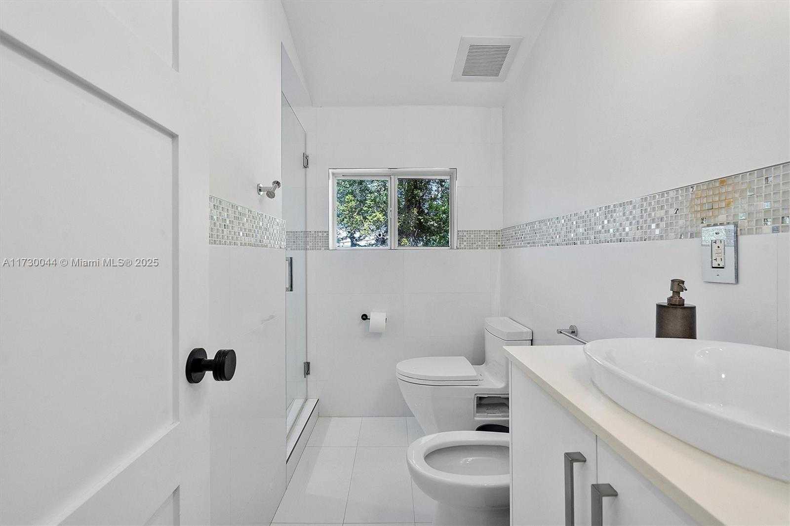 Small Image of 652 NORTH EAST 105TH ST, Miami Shores Number 31