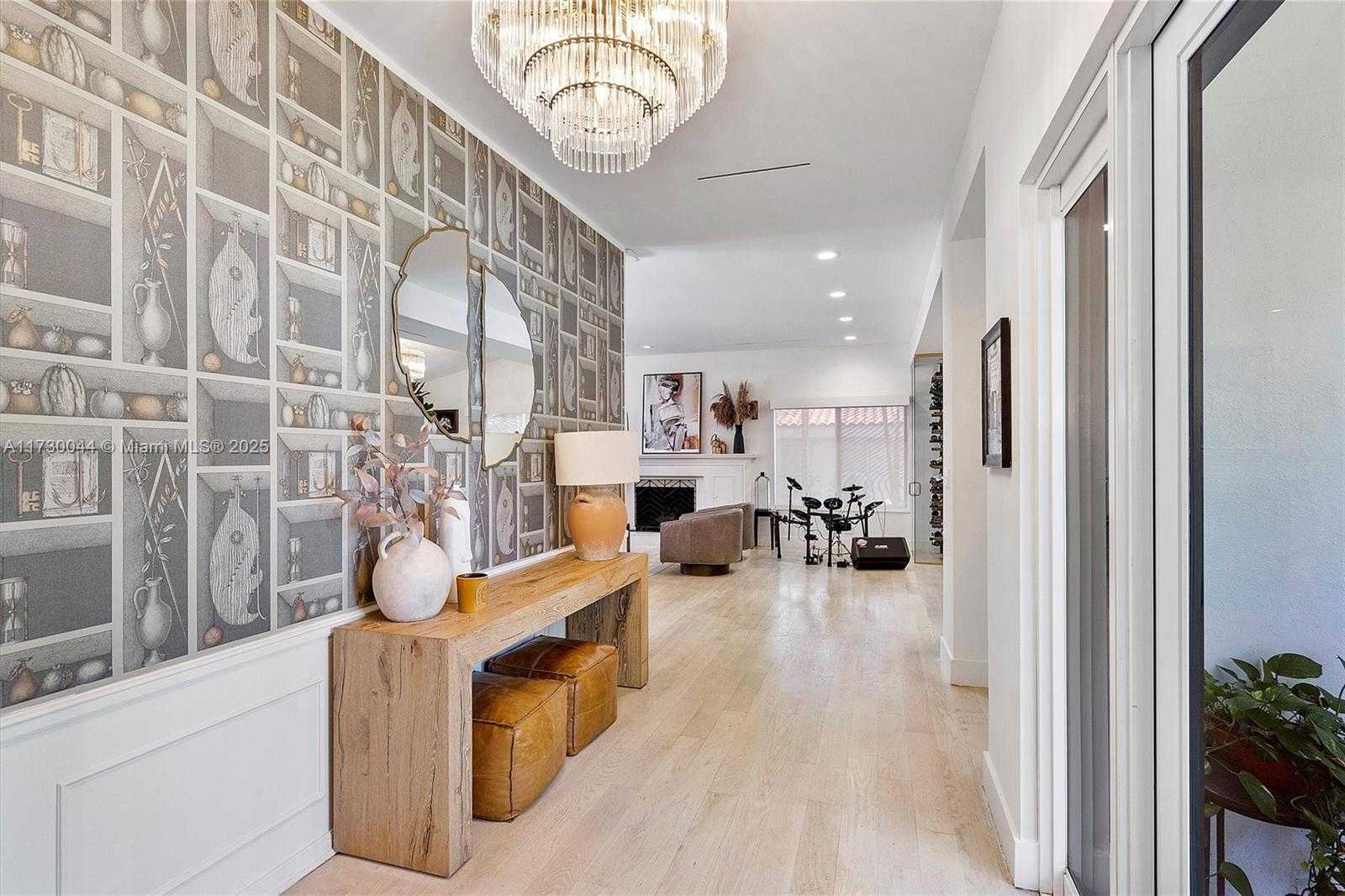 Small Image of 652 NORTH EAST 105TH ST, Miami Shores Number 6