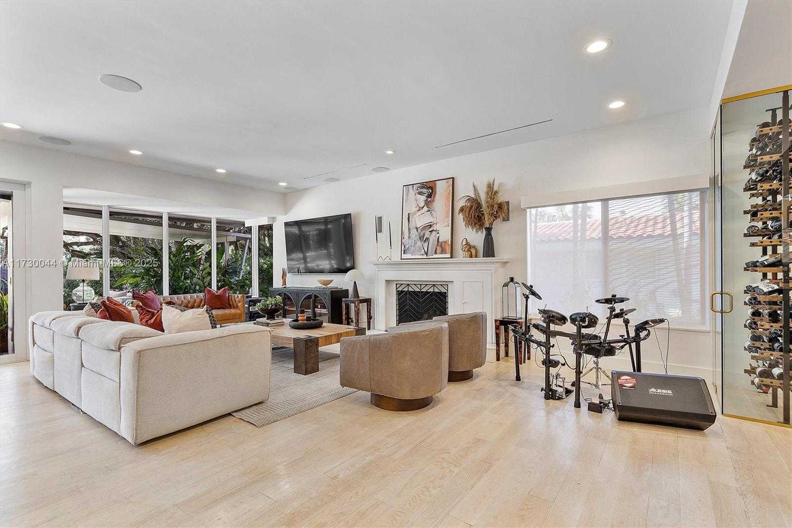 Small Image of 652 NORTH EAST 105TH ST, Miami Shores Number 8