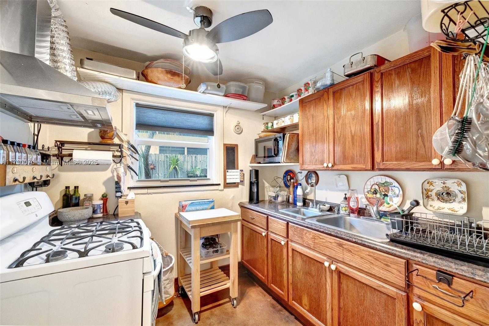 Small Image of 1401 NORTH EAST 33RD ST, Oakland Park Number 33