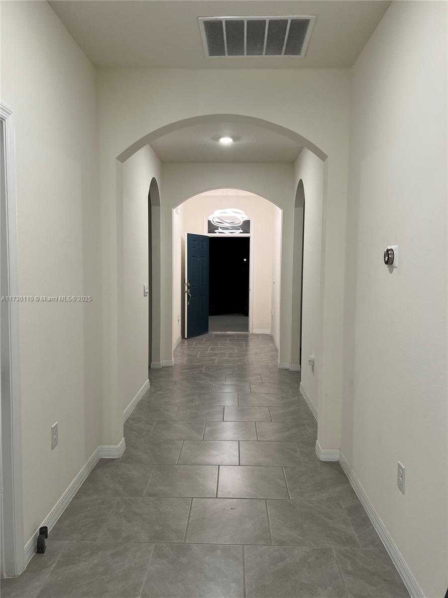 Small Image of 1590 BARBERRY DR, Kissimmee Number 2