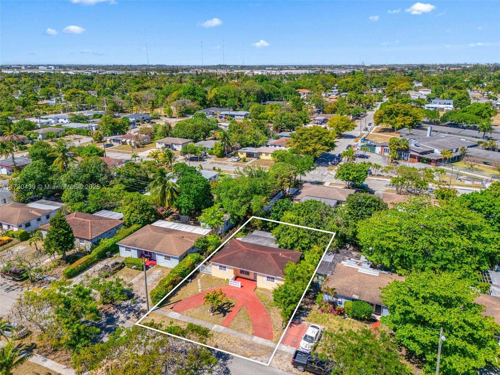 Small Image of 701 NORTH EAST 170TH ST, North Miami Beach Number 35