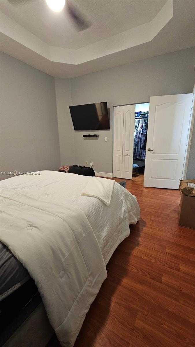 Small Image of 4120 NORTH EAST 22 ND CT, Homestead Number 17