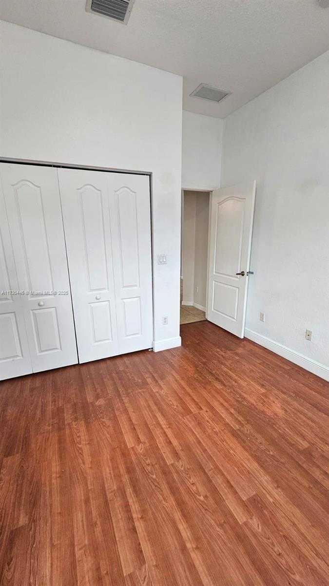 Small Image of 4120 NORTH EAST 22 ND CT, Homestead Number 19