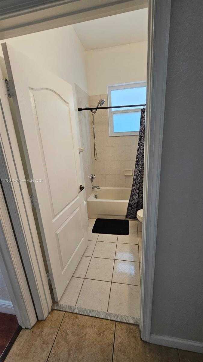 Small Image of 4120 NORTH EAST 22 ND CT, Homestead Number 22