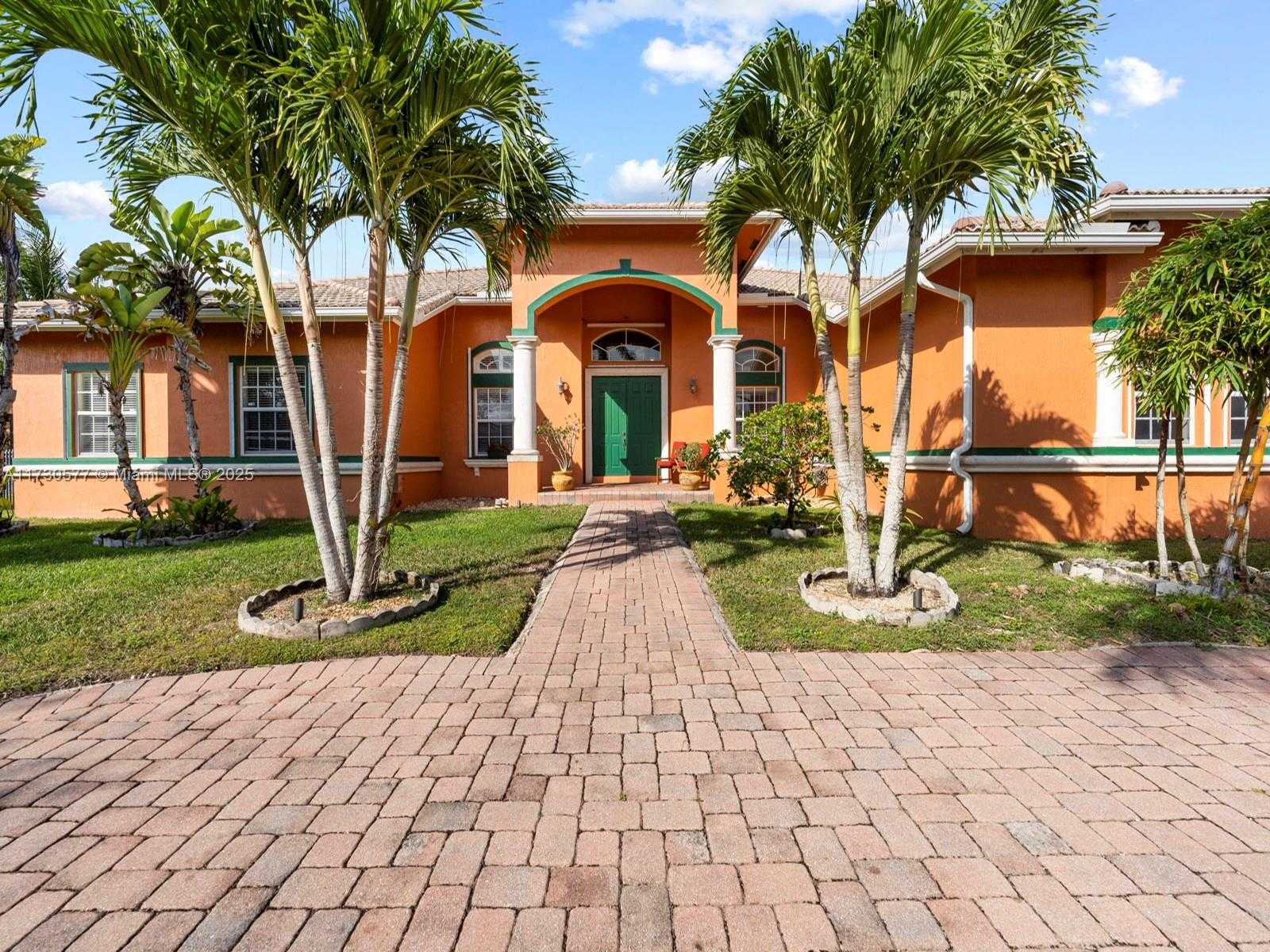 Small Image of 16741 SOUTH WEST 282ND ST, Homestead Number 11