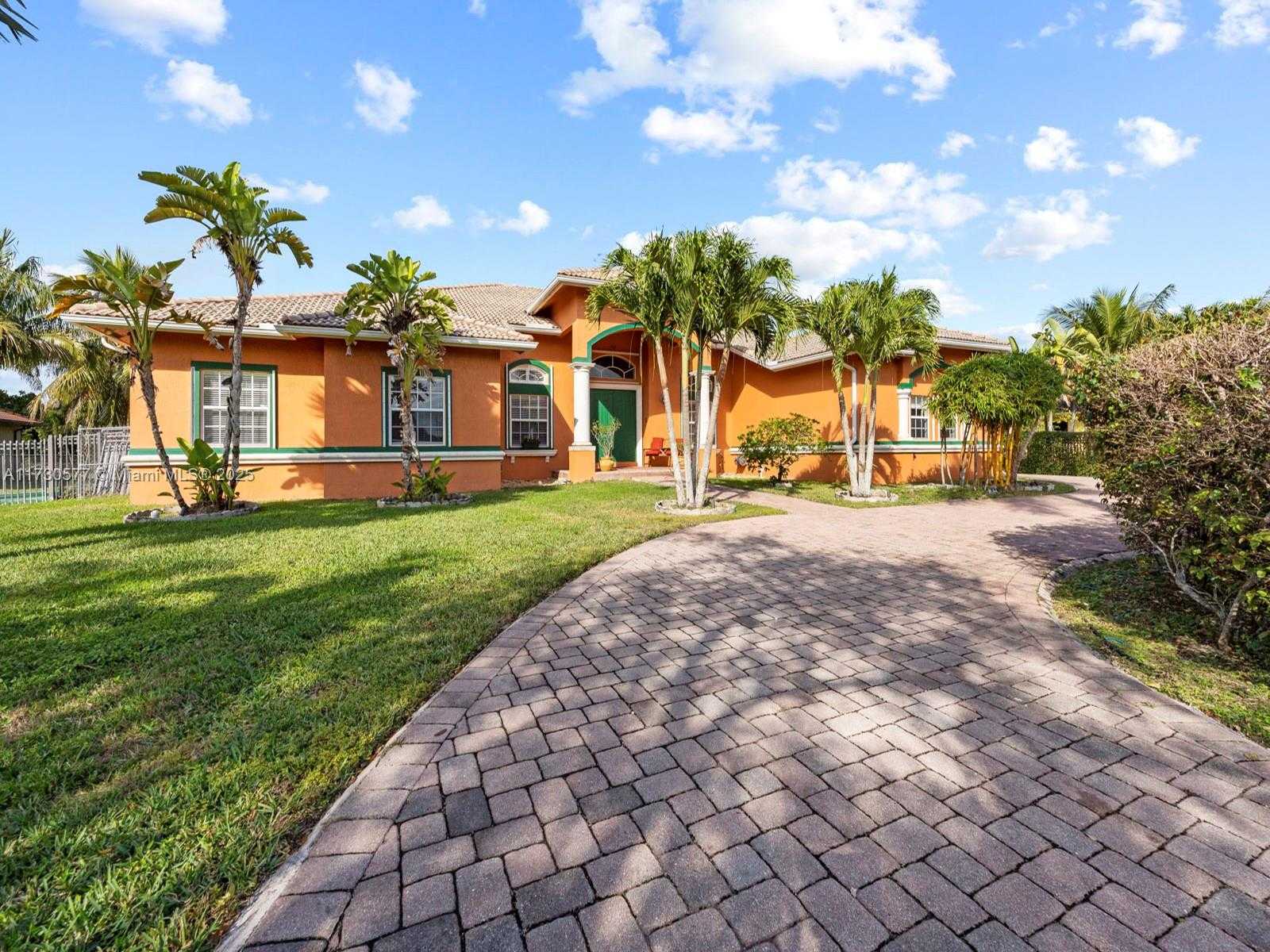 Small Image of 16741 SOUTH WEST 282ND ST, Homestead Number 12