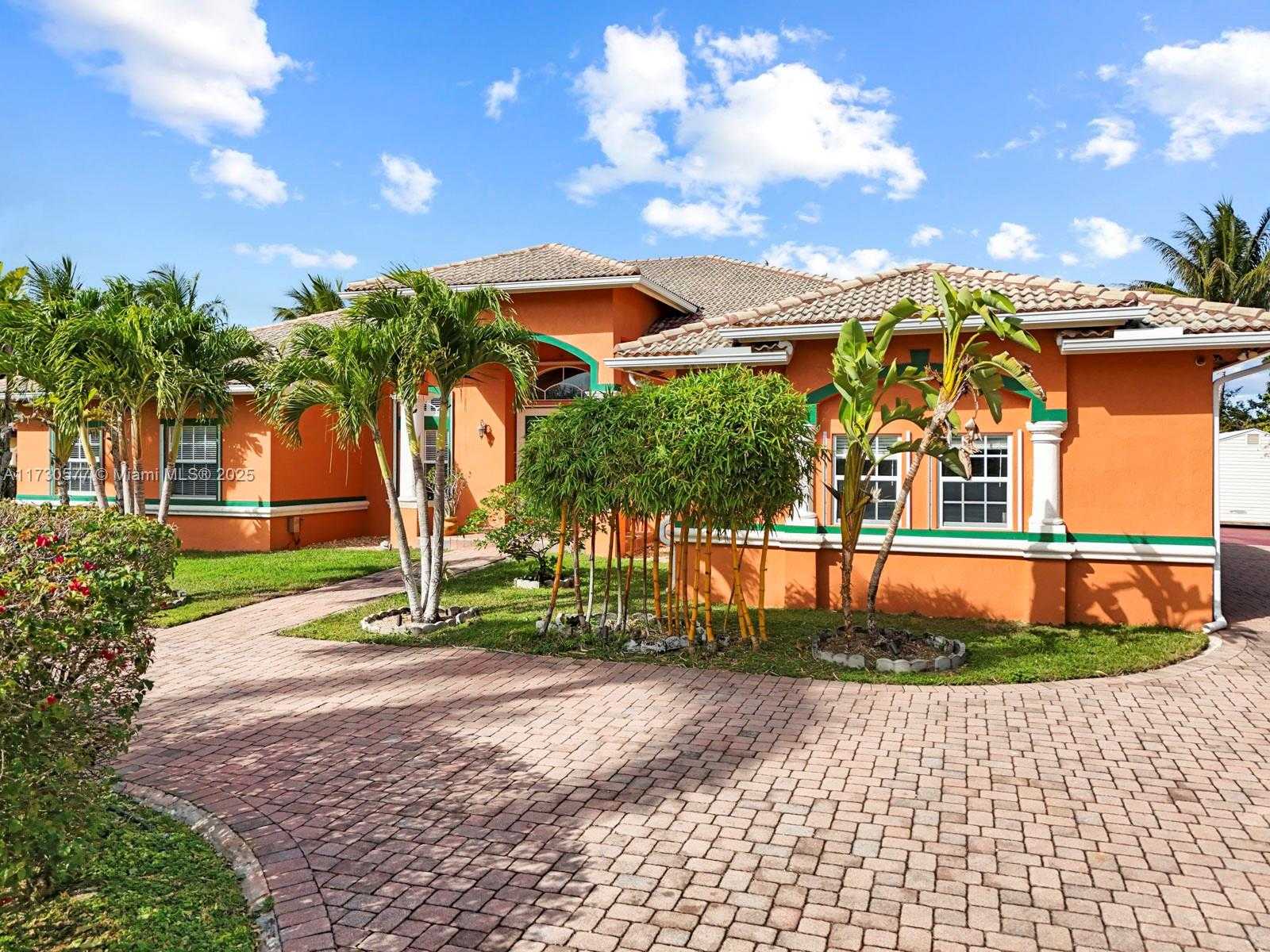 Small Image of 16741 SOUTH WEST 282ND ST, Homestead Number 2
