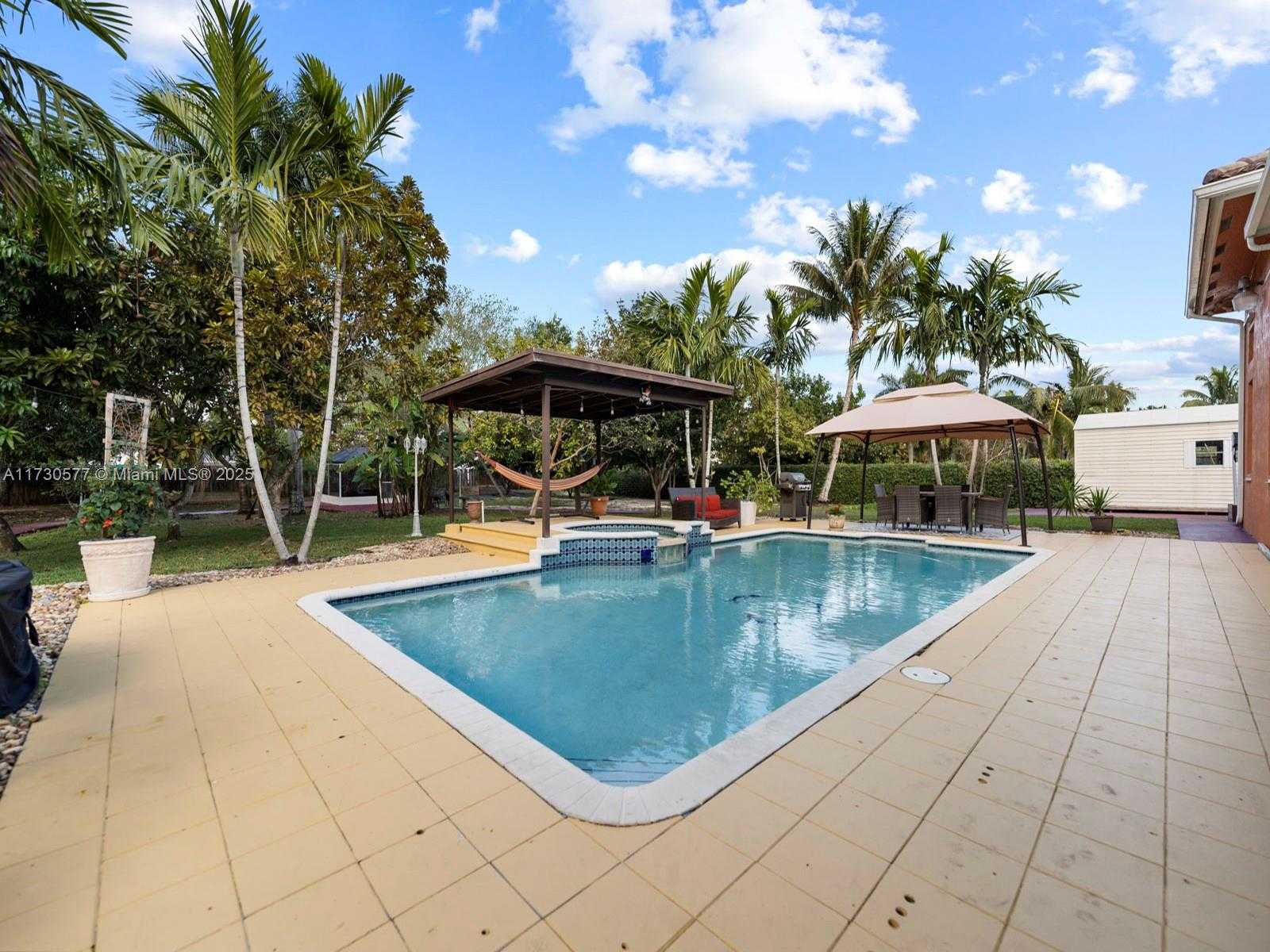 Small Image of 16741 SOUTH WEST 282ND ST, Homestead Number 38