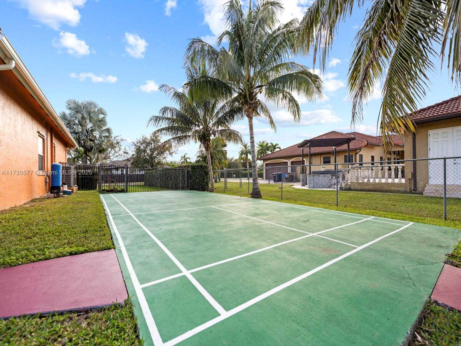 Small Image of 16741 SOUTH WEST 282ND ST, Homestead Number 40
