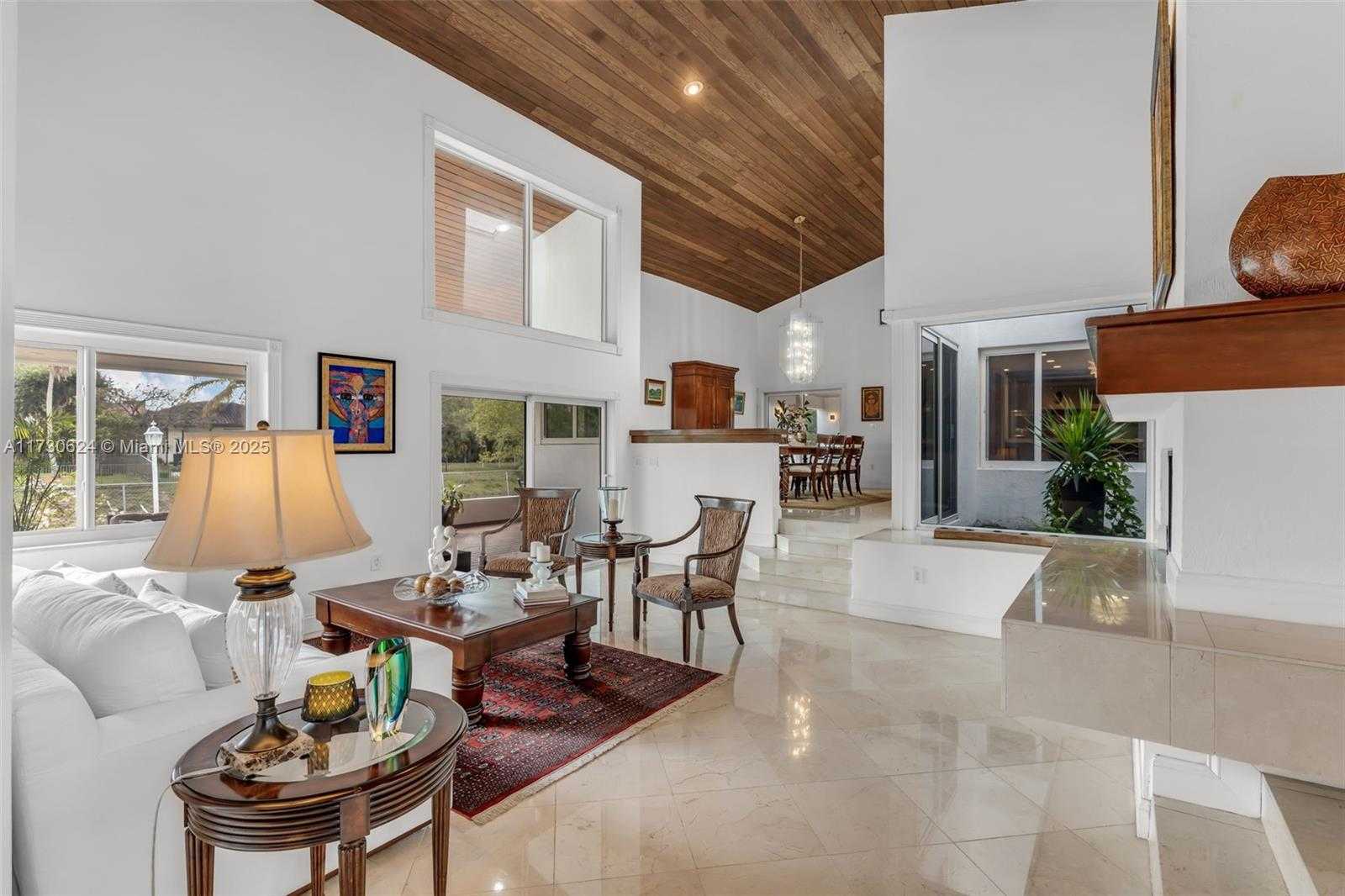Small Image of 9260 SOUTH WEST 101 ST, Miami Number 13
