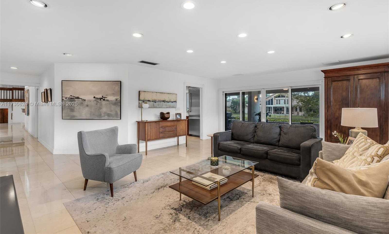 Small Image of 9260 SOUTH WEST 101 ST, Miami Number 15