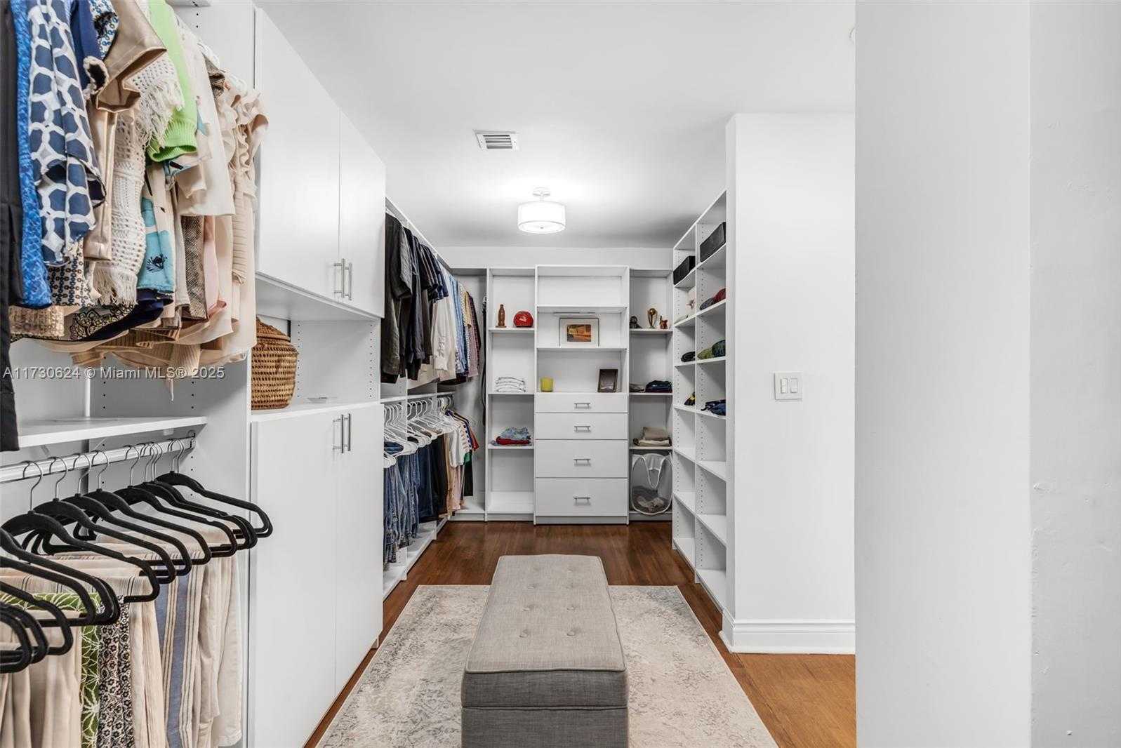 Small Image of 9260 SOUTH WEST 101 ST, Miami Number 43