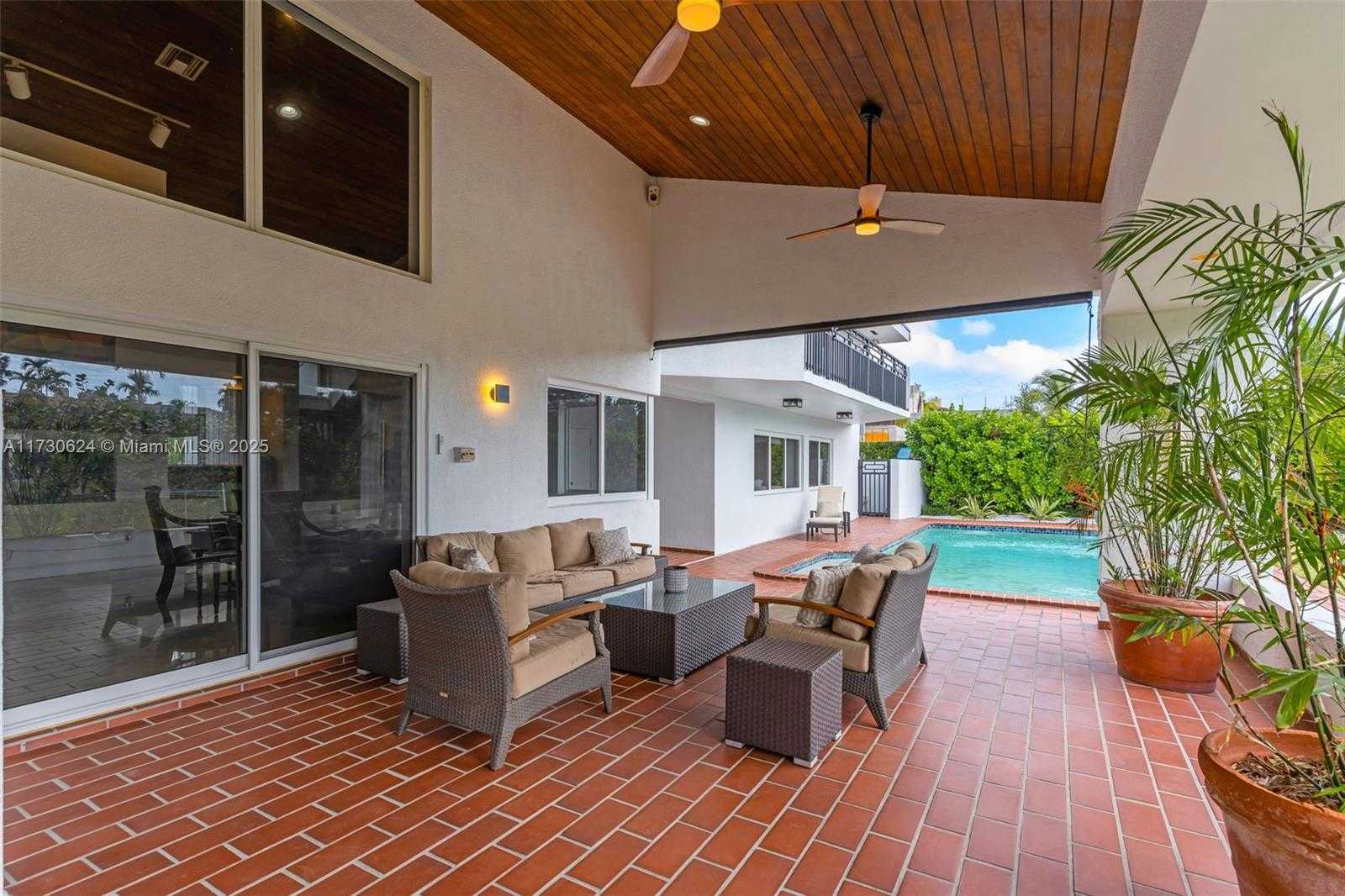 Small Image of 9260 SOUTH WEST 101 ST, Miami Number 5