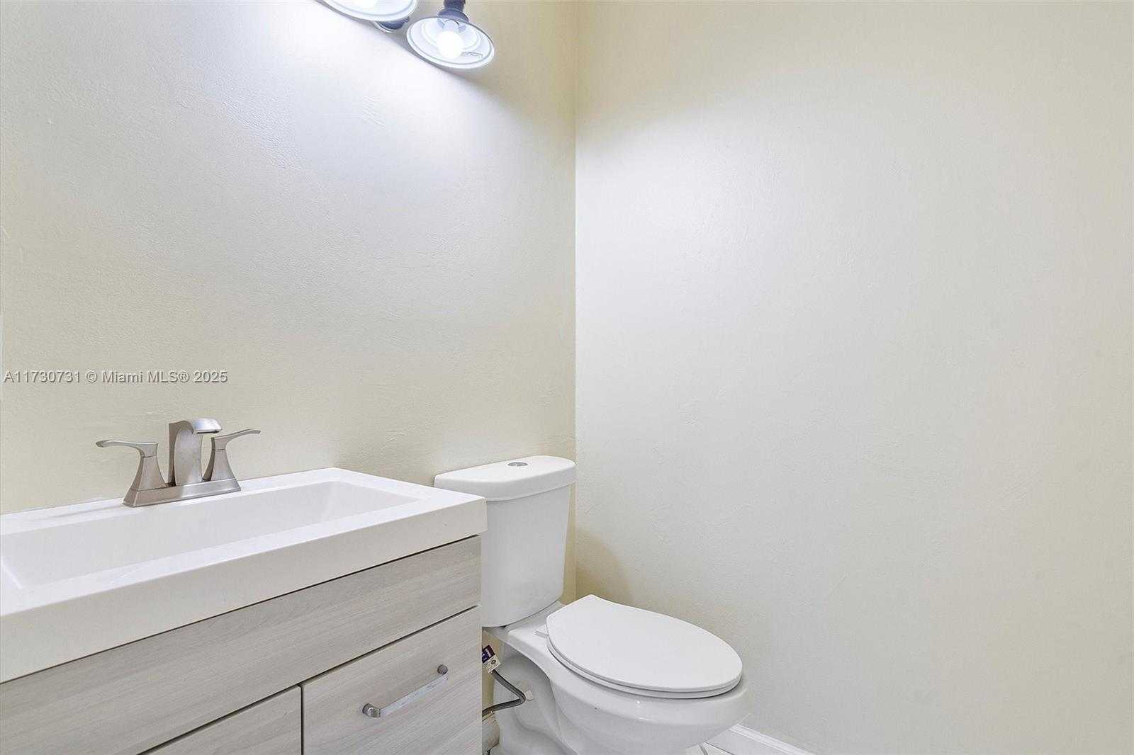 Small Image of 8017 NORTH WEST 83RD WAY, Tamarac Number 12