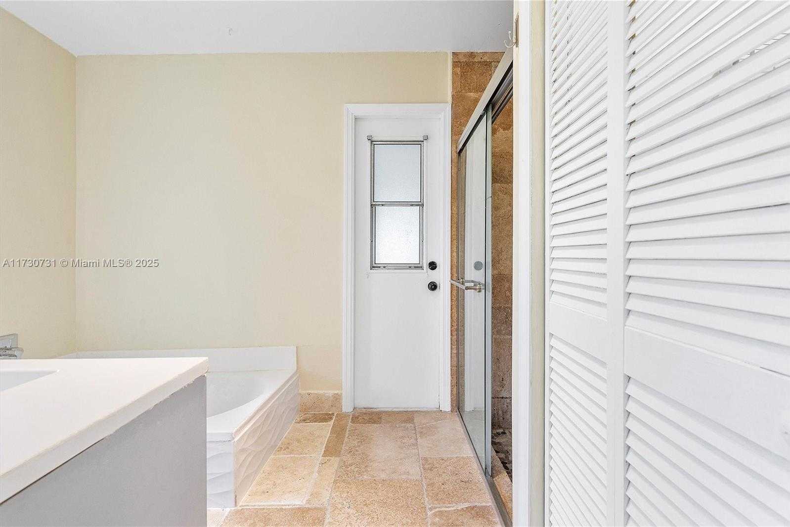 Small Image of 8017 NORTH WEST 83RD WAY, Tamarac Number 17