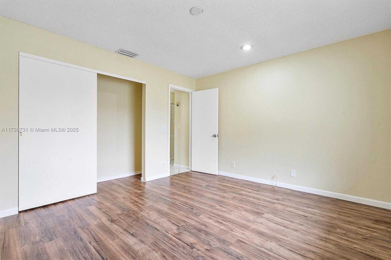 Small Image of 8017 NORTH WEST 83RD WAY, Tamarac Number 23