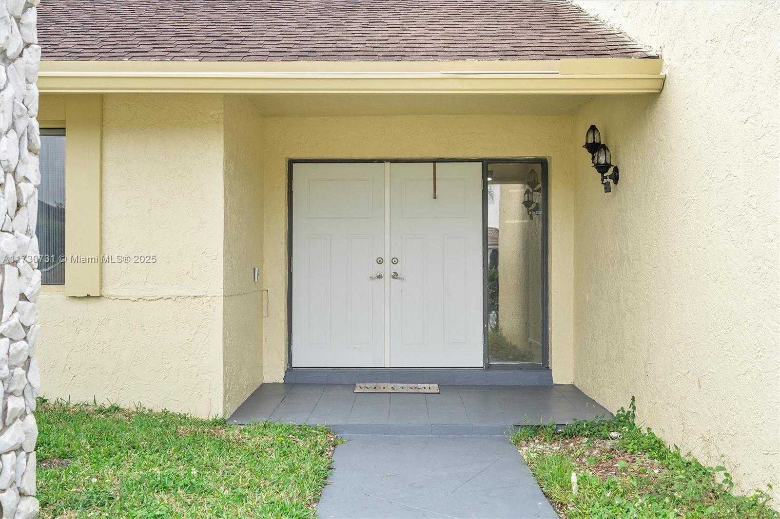 Small Image of 8017 NORTH WEST 83RD WAY, Tamarac Number 29