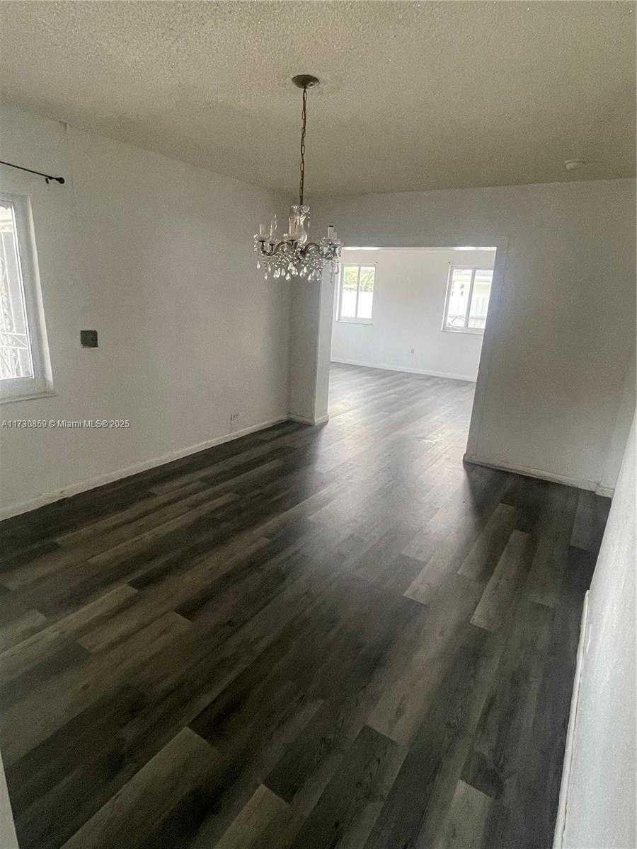 Small Image of 16025 NORTH WEST 20TH AVE, Miami Gardens Number 7