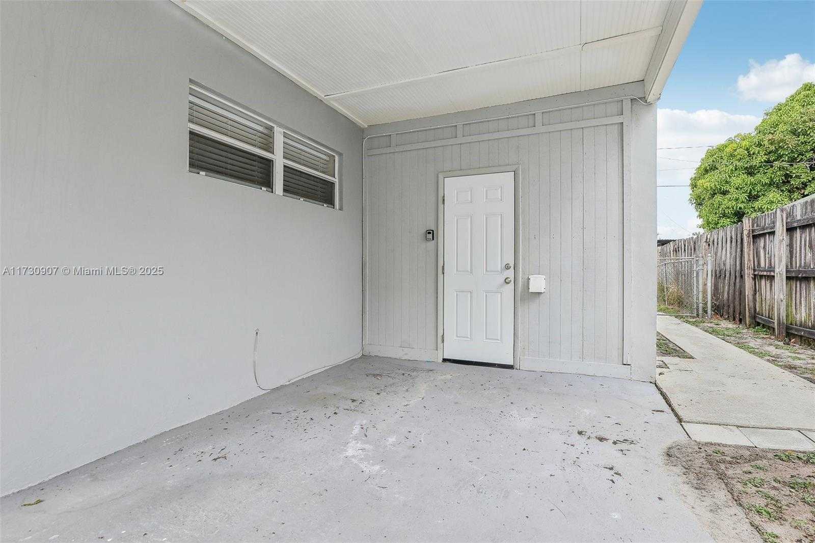 Small Image of 5409 NORTH ANDREWS AVE, Oakland Park Number 34