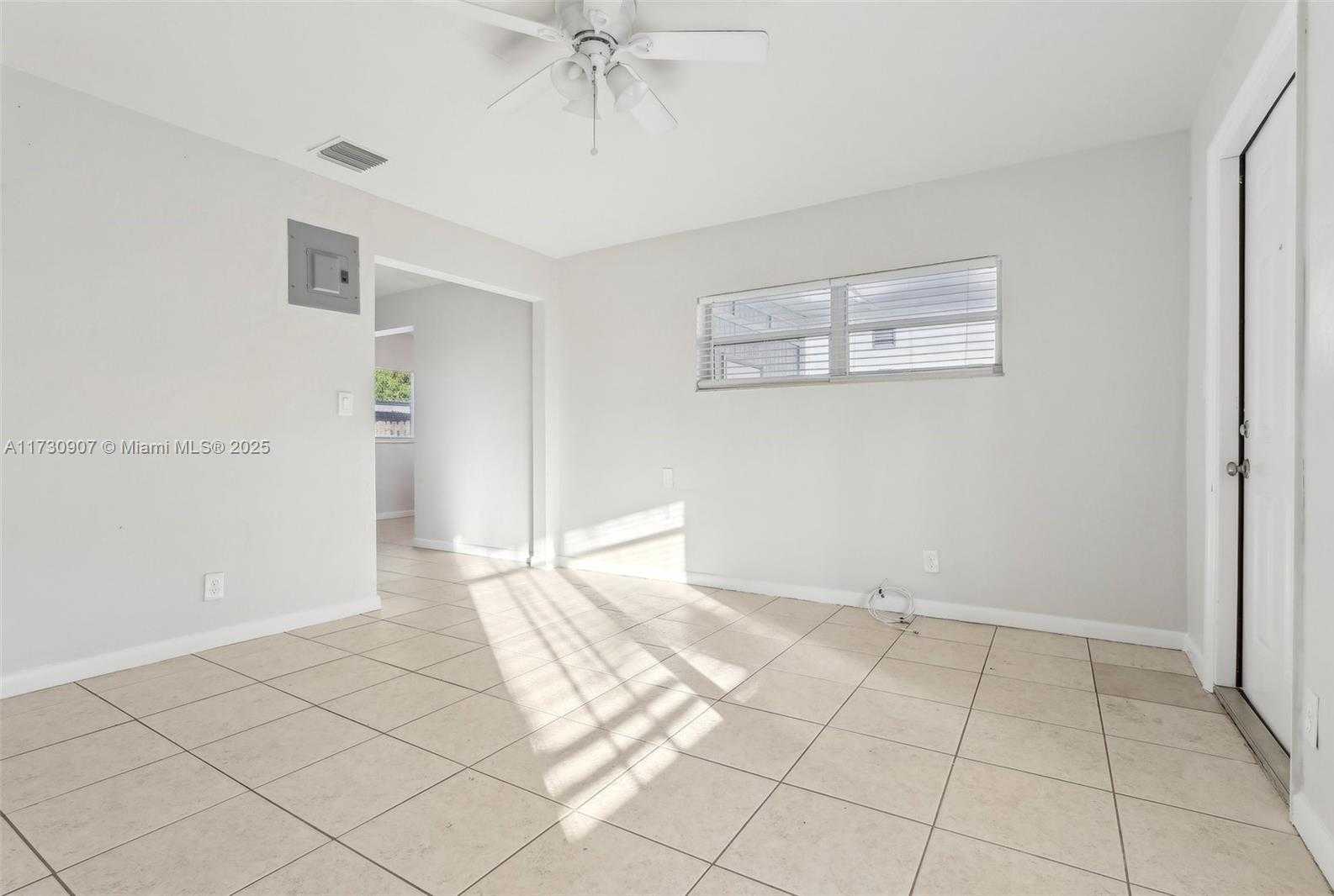 Small Image of 5409 NORTH ANDREWS AVE, Oakland Park Number 4