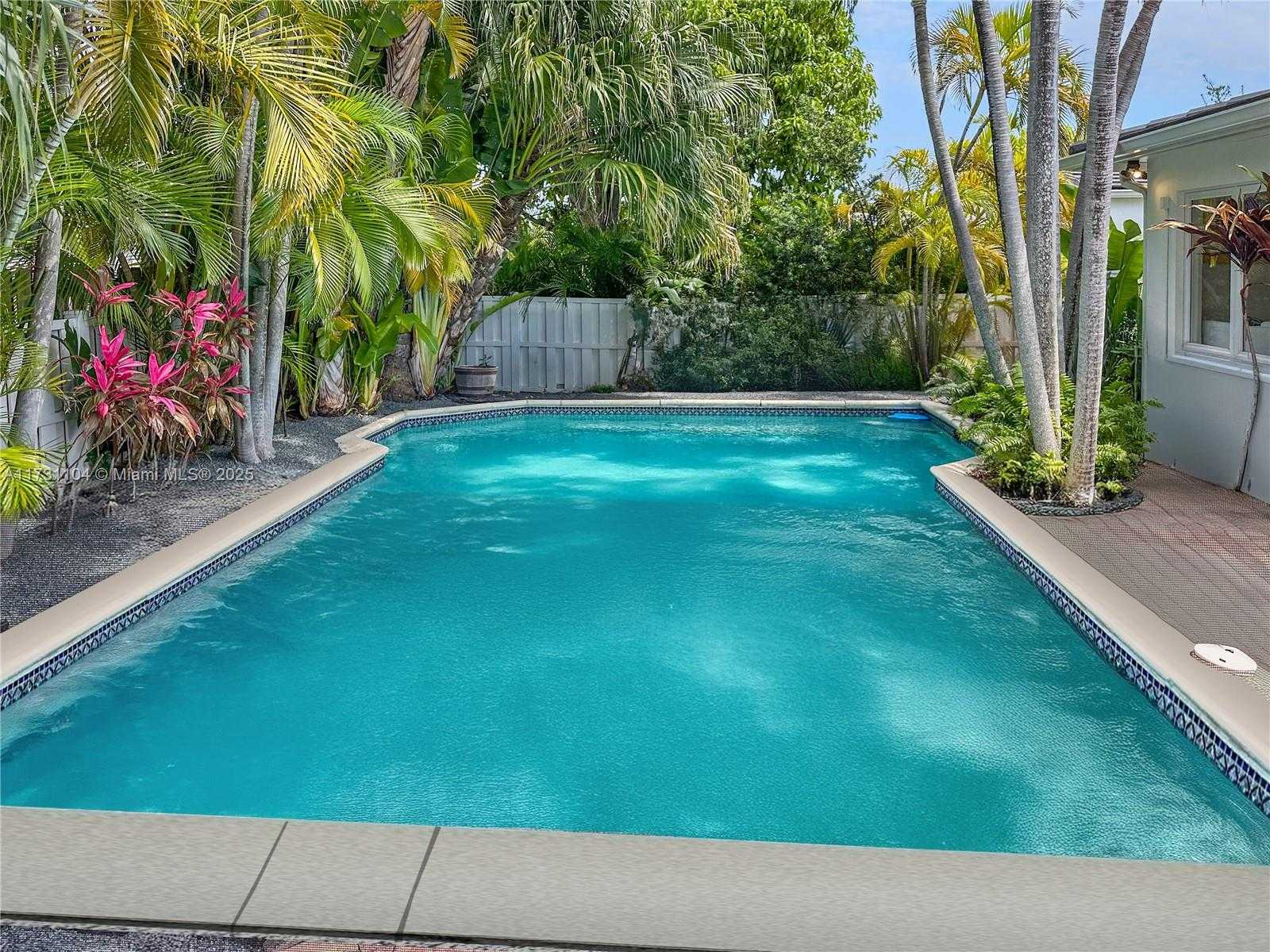 Small Image of 8858 FROUDE AVE, Surfside Number 12