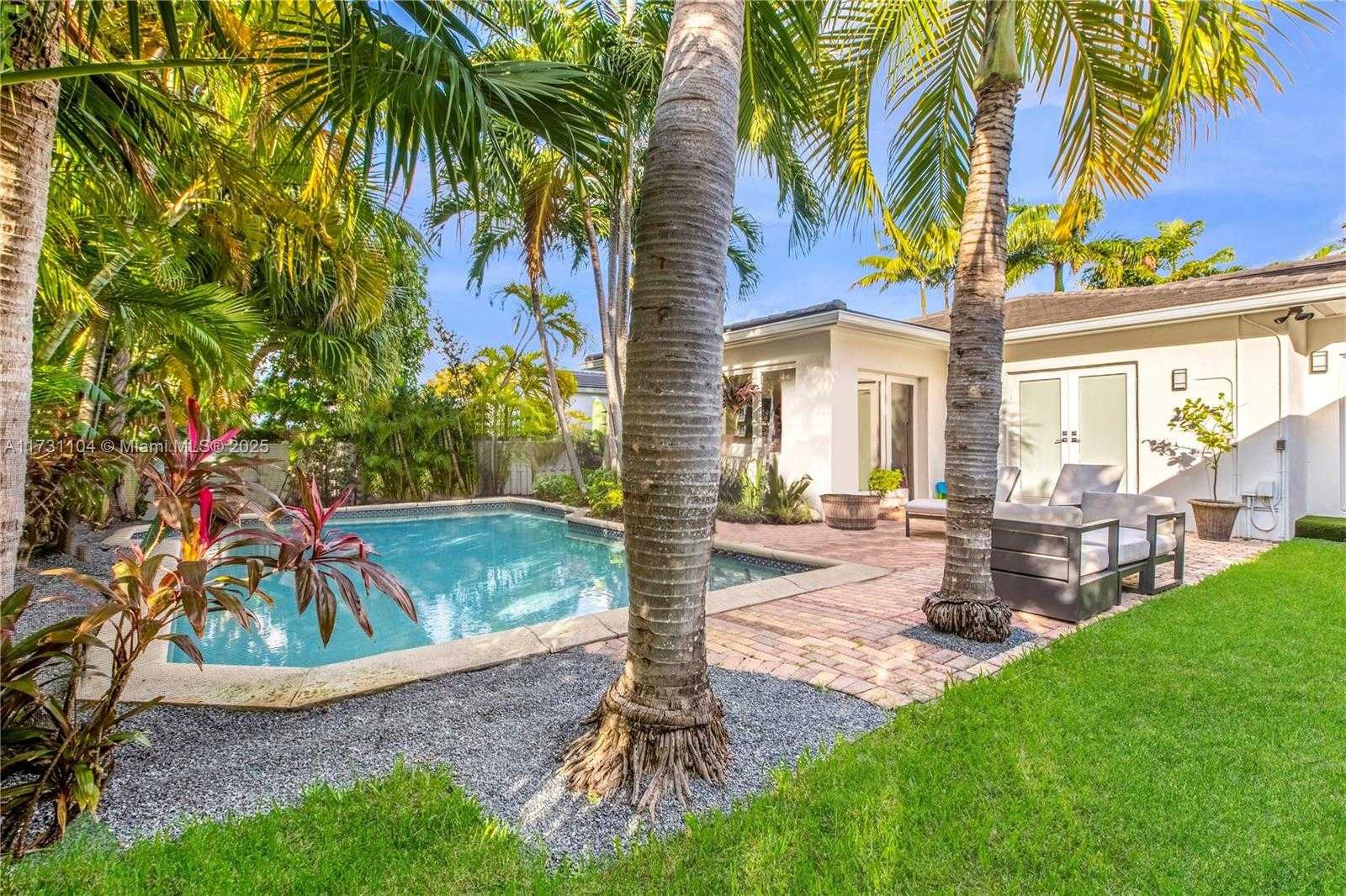 Small Image of 8858 FROUDE AVE, Surfside Number 14