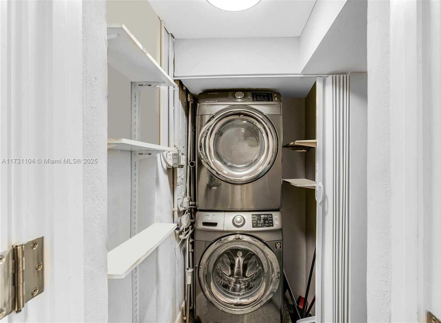 Small Image of 8858 FROUDE AVE, Surfside Number 32