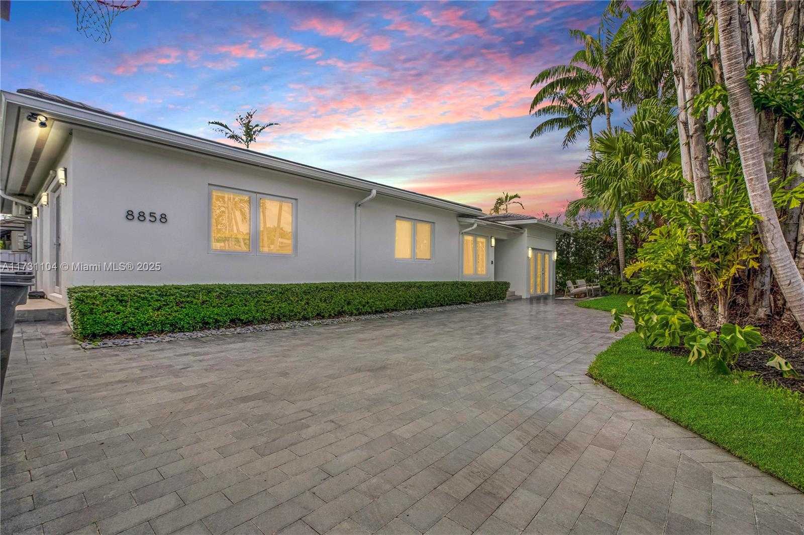 Small Image of 8858 FROUDE AVE, Surfside Number 4