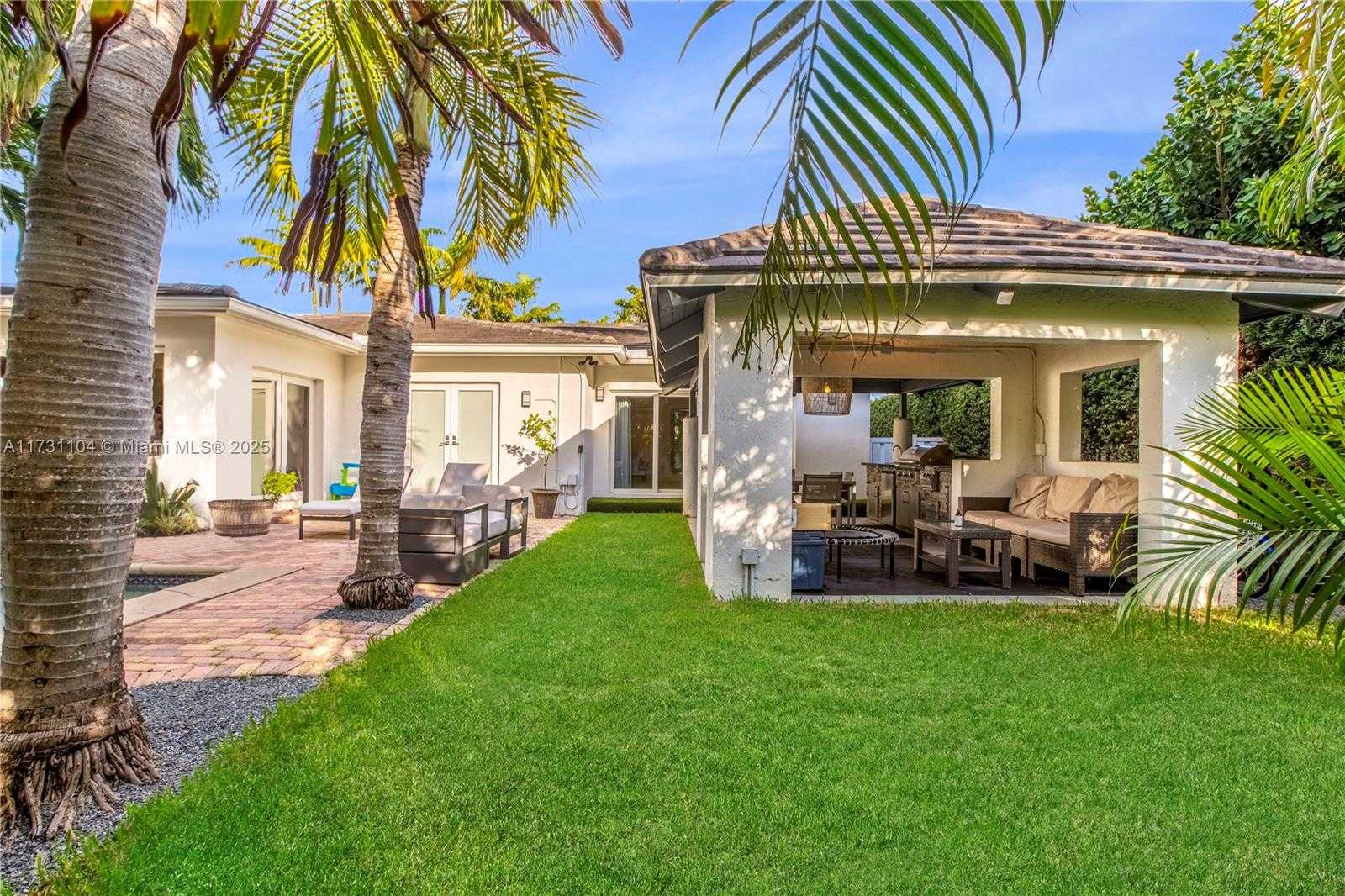 Small Image of 8858 FROUDE AVE, Surfside Number 40