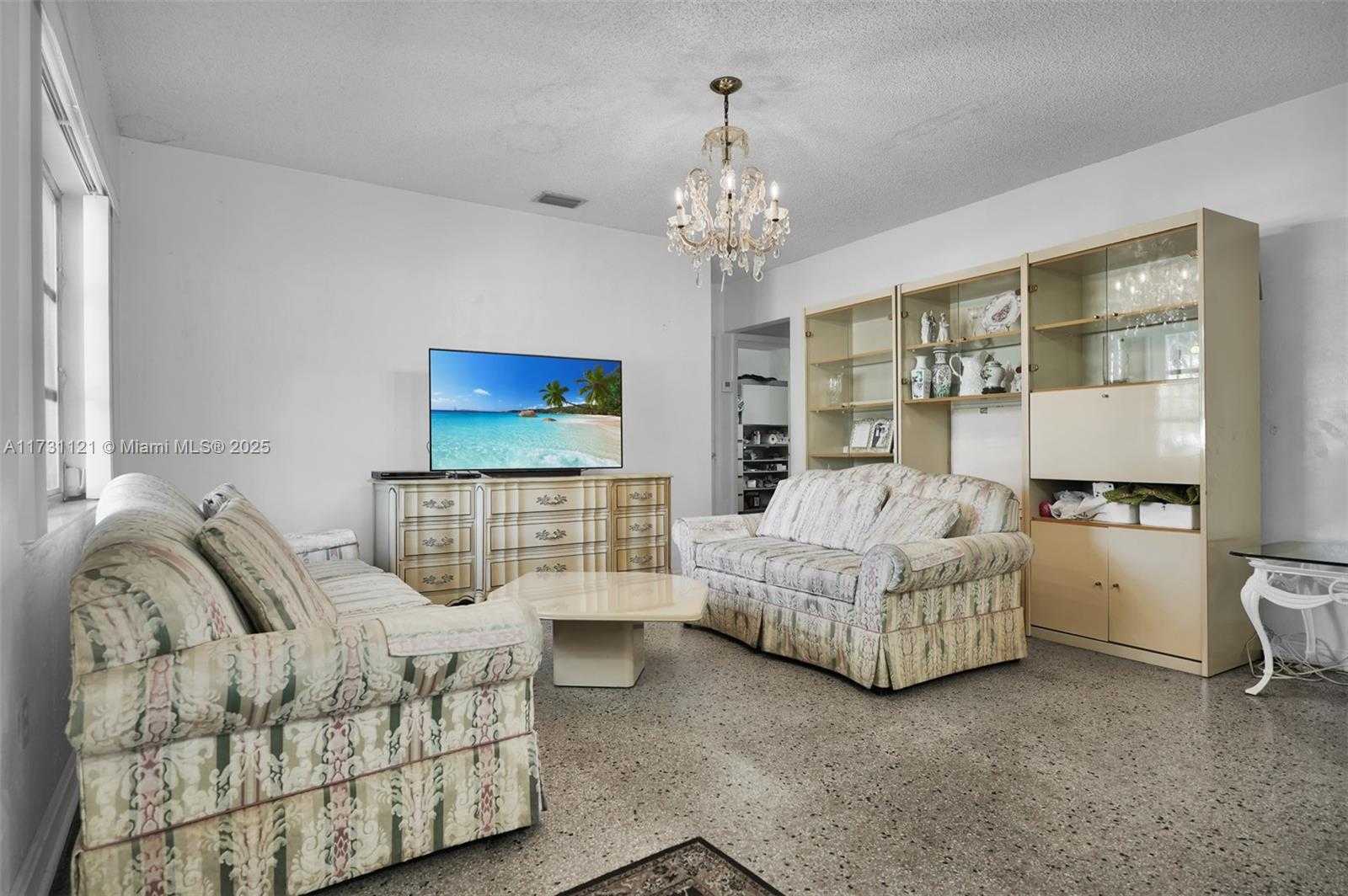 Small Image of 2100 NORTH EAST 185TH ST, North Miami Beach Number 7