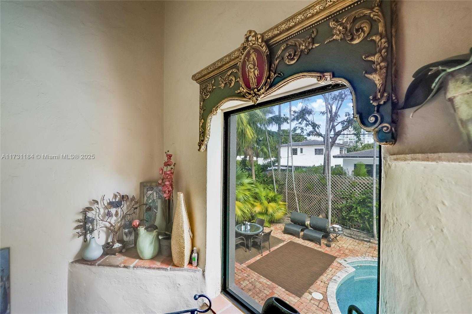 Small Image of 6121 LA GORCE DR, Miami Beach Number 16
