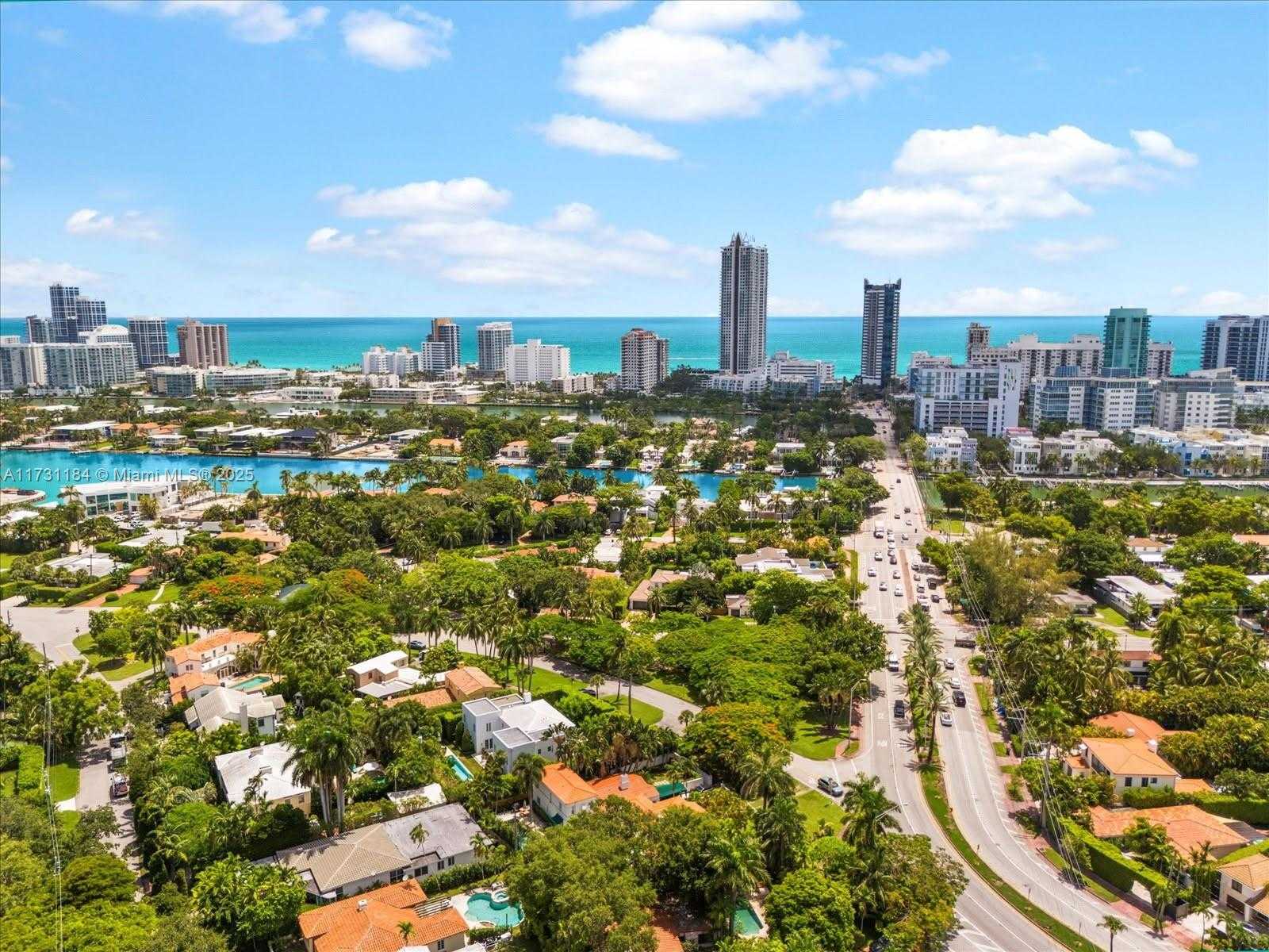 Small Image of 6121 LA GORCE DR, Miami Beach Number 33