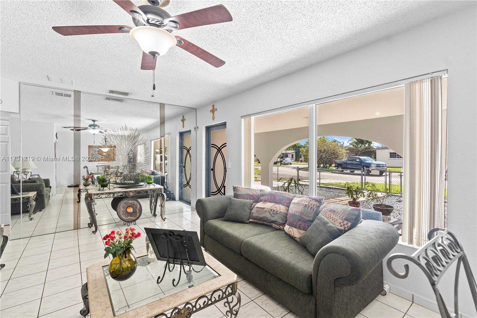 Small Image of 451 WEST 39TH ST, Hialeah Number 13