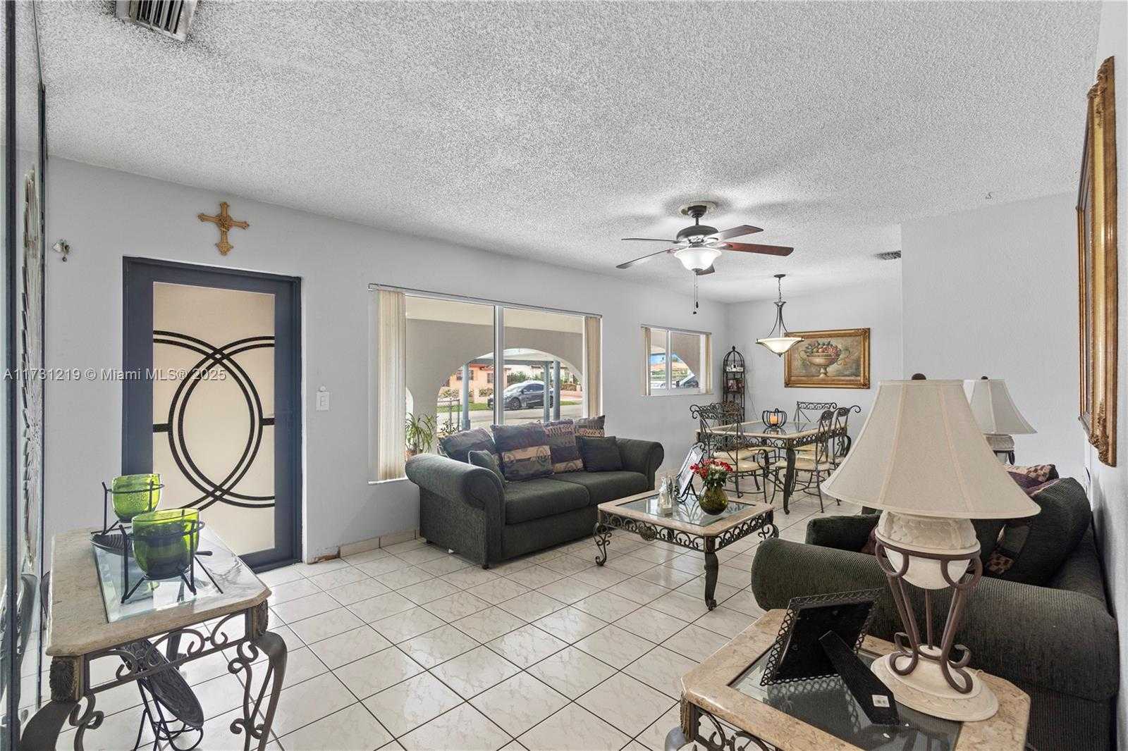 Small Image of 451 WEST 39TH ST, Hialeah Number 17