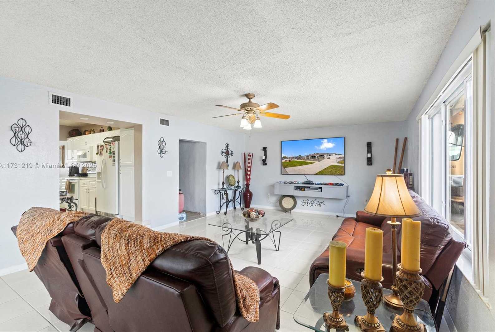 Small Image of 451 WEST 39TH ST, Hialeah Number 21