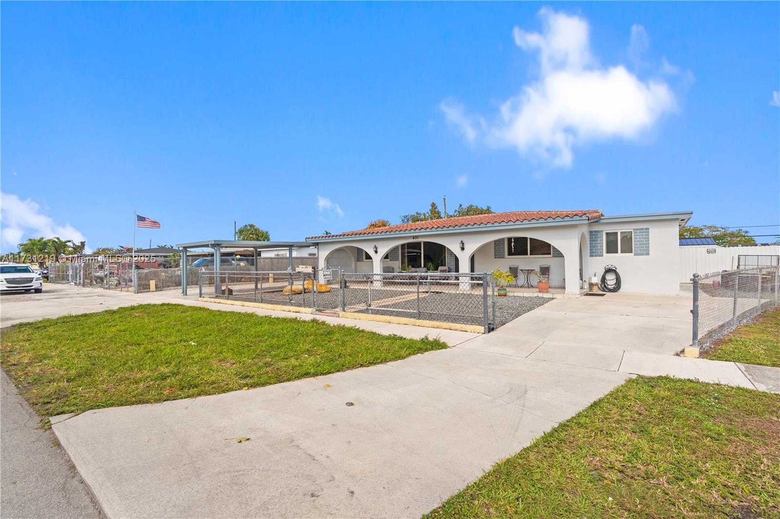 Small Image of 451 WEST 39TH ST, Hialeah Number 3