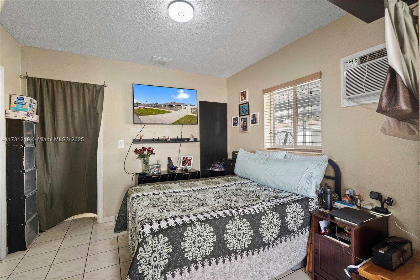 Small Image of 451 WEST 39TH ST, Hialeah Number 36