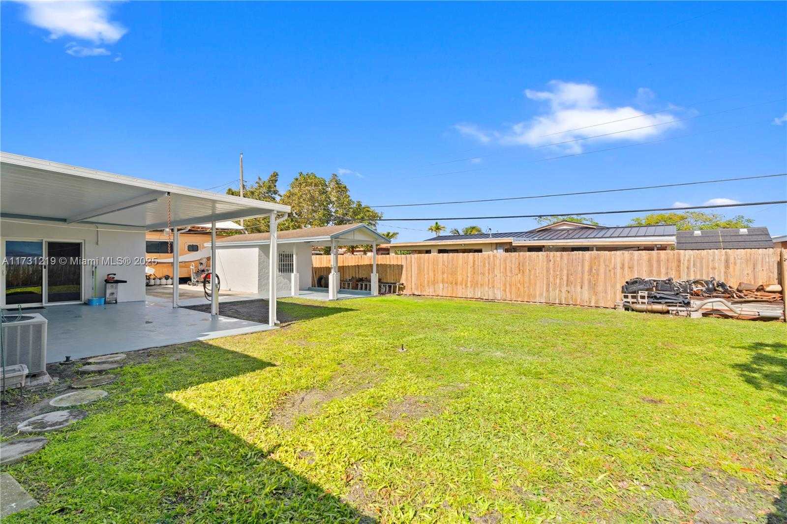 Small Image of 451 WEST 39TH ST, Hialeah Number 6