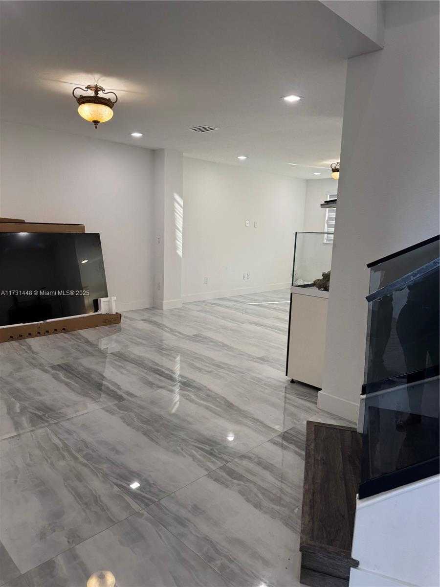 Small Image of 7796 SOUTH WEST 193RD LN, Cutler Bay Number 14