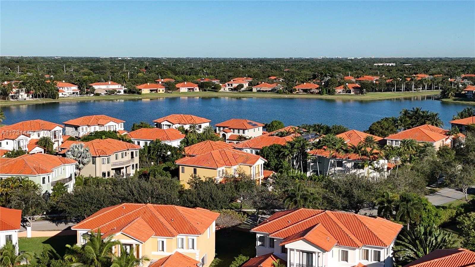 Small Image of 7796 SOUTH WEST 193RD LN, Cutler Bay Number 3