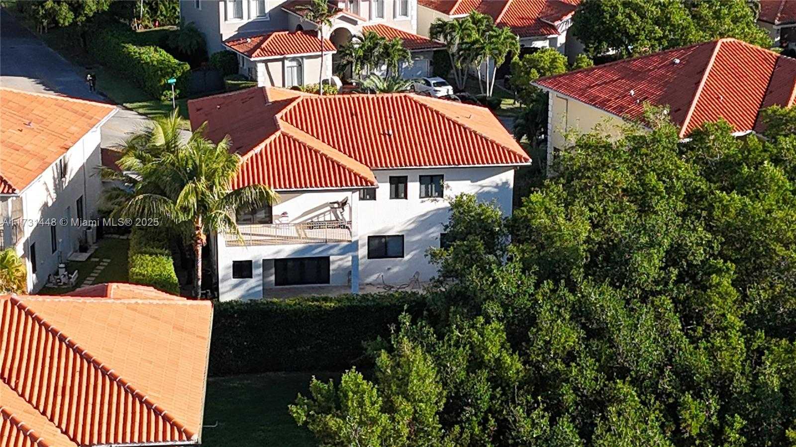 Small Image of 7796 SOUTH WEST 193RD LN, Cutler Bay Number 4