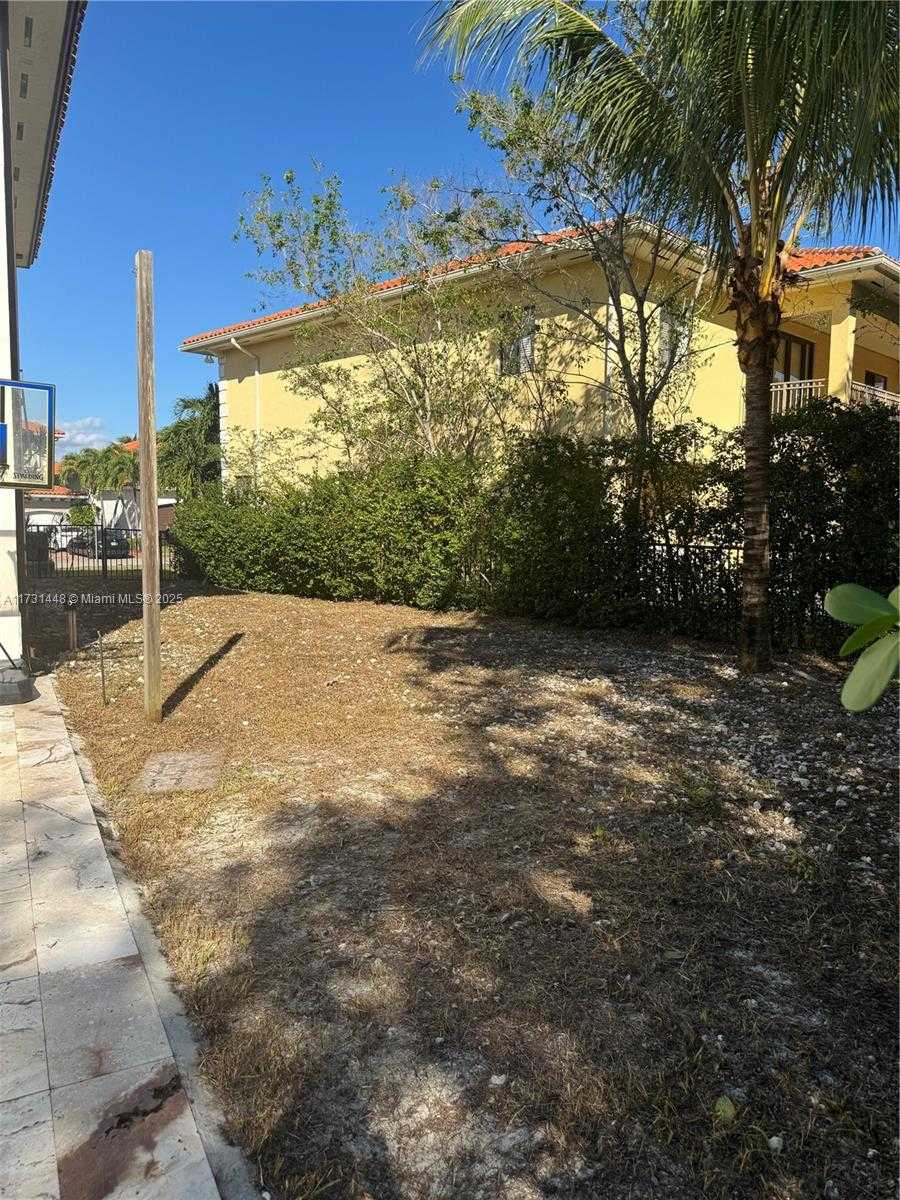 Small Image of 7796 SOUTH WEST 193RD LN, Cutler Bay Number 40