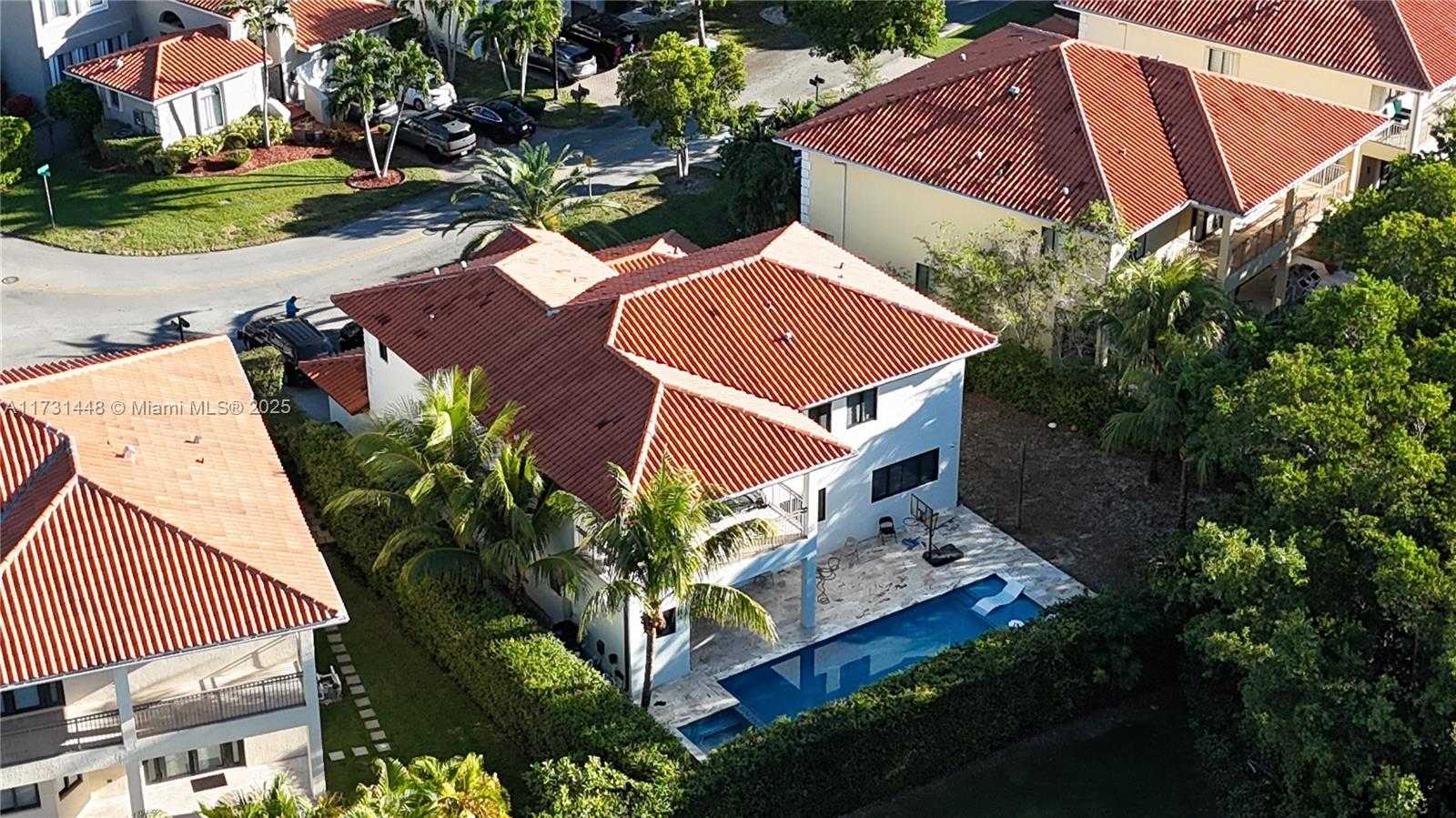 Small Image of 7796 SOUTH WEST 193RD LN, Cutler Bay Number 5