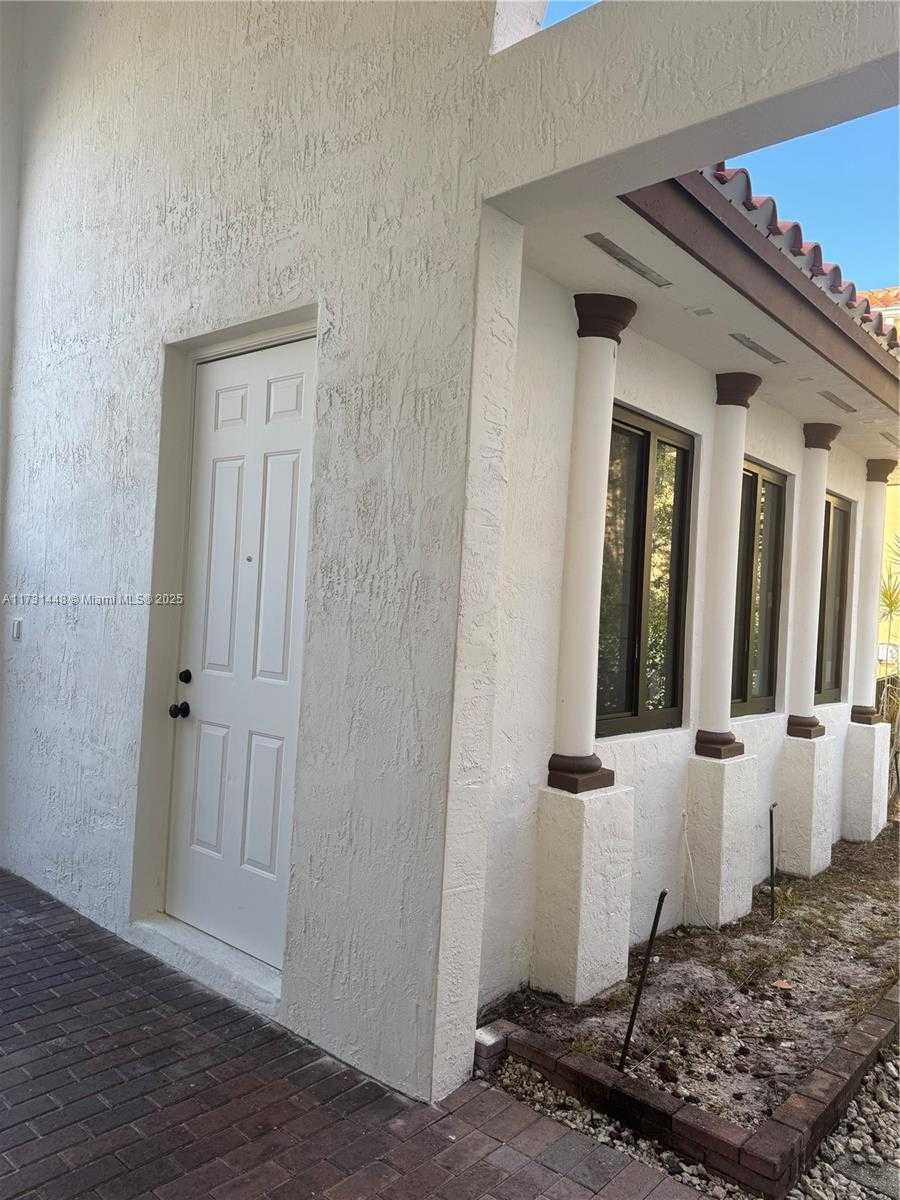 Small Image of 7796 SOUTH WEST 193RD LN, Cutler Bay Number 8